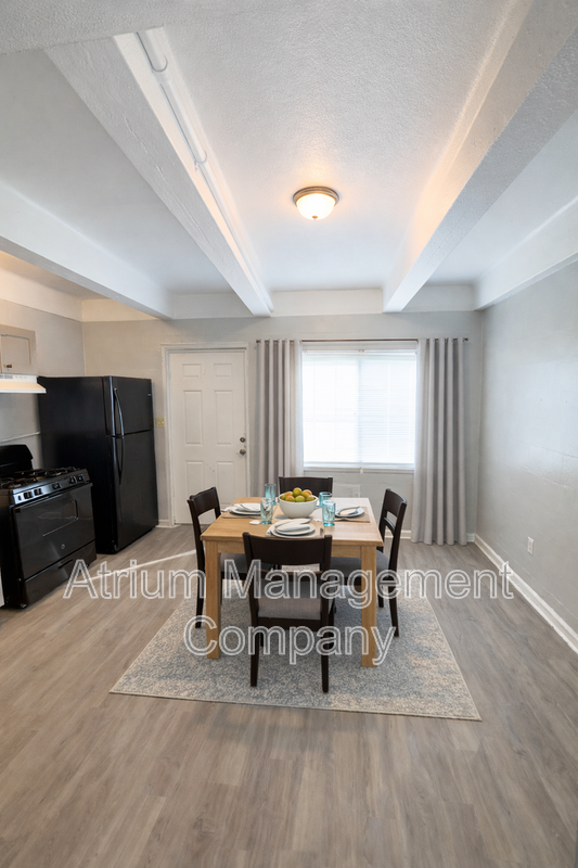 825 E University Blvd #109 - Photo 5 of 15