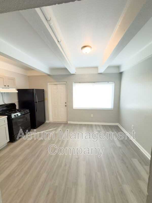 825 E University Blvd #109 - Photo 7 of 15