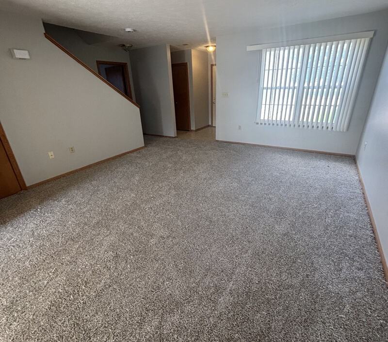 329 Nw 23rd St - Photo 4 of 16