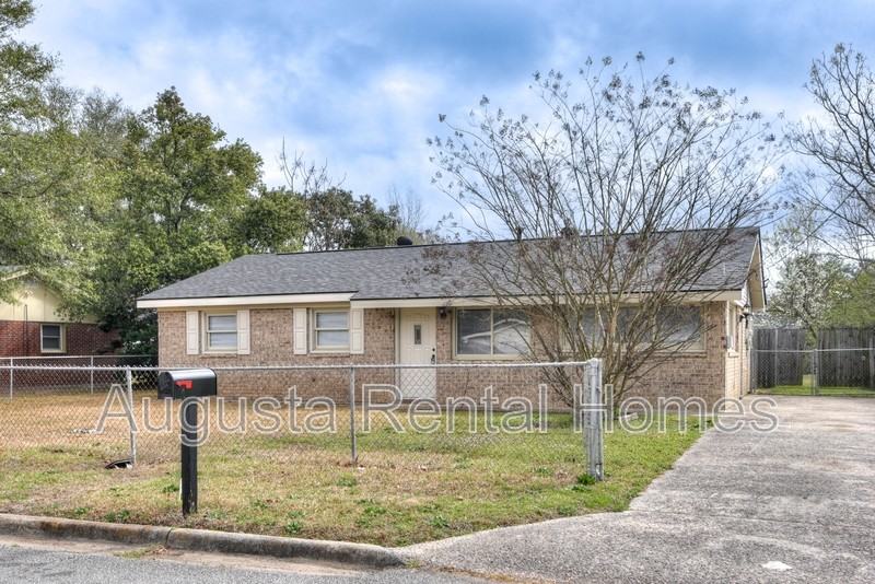 3330 Young Forest Dr - Photo 3 of 33