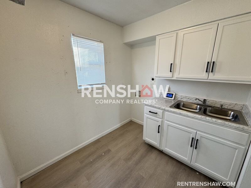 285 Lucy Ave #3 - Photo 2 of 14