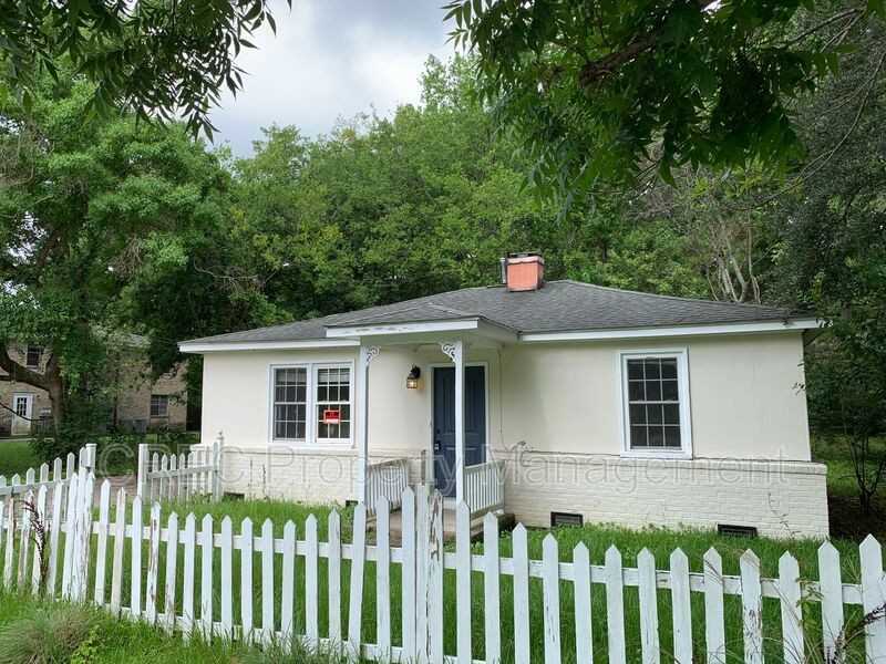 711 Locust St - Photo 2 of 20