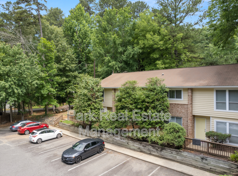 201 Howell St #600C - Photo 2 of 18