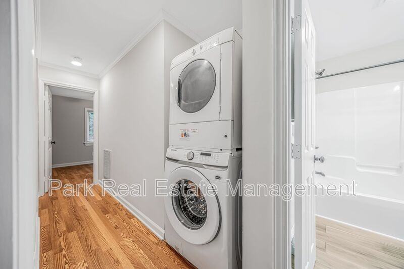 201 Howell St #600C - Photo 6 of 18