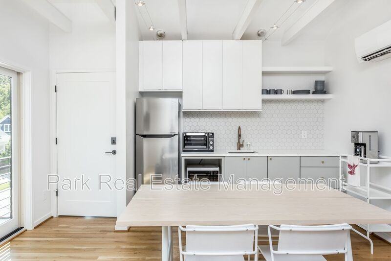 123 Idlewild Ave #301 - Photo 4 of 18