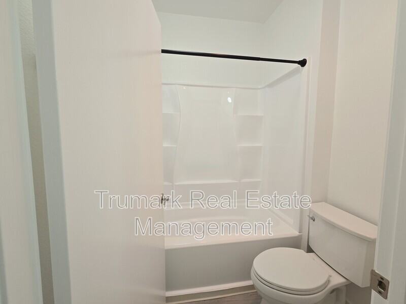 475 E Orange Grove Ave #J - Photo 4 of 11