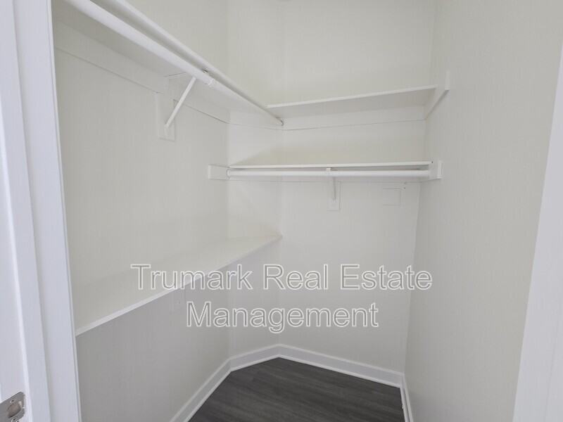 475 E Orange Grove Ave #J - Photo 5 of 11