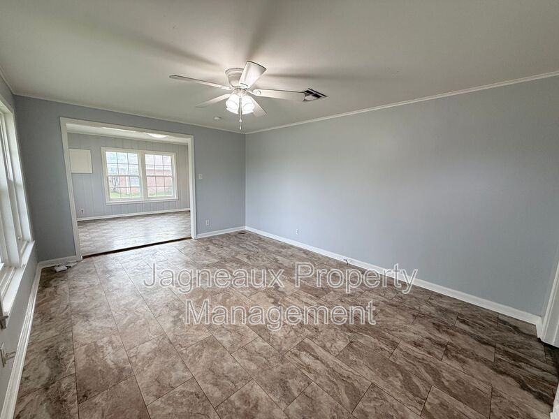 3502 Center St - Photo 2 of 10