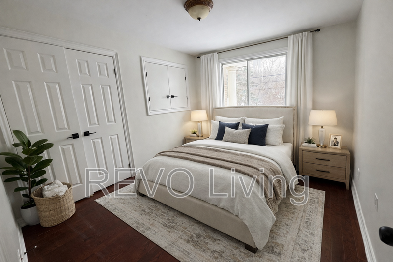 1506 York Rd - Photo 2 of 6