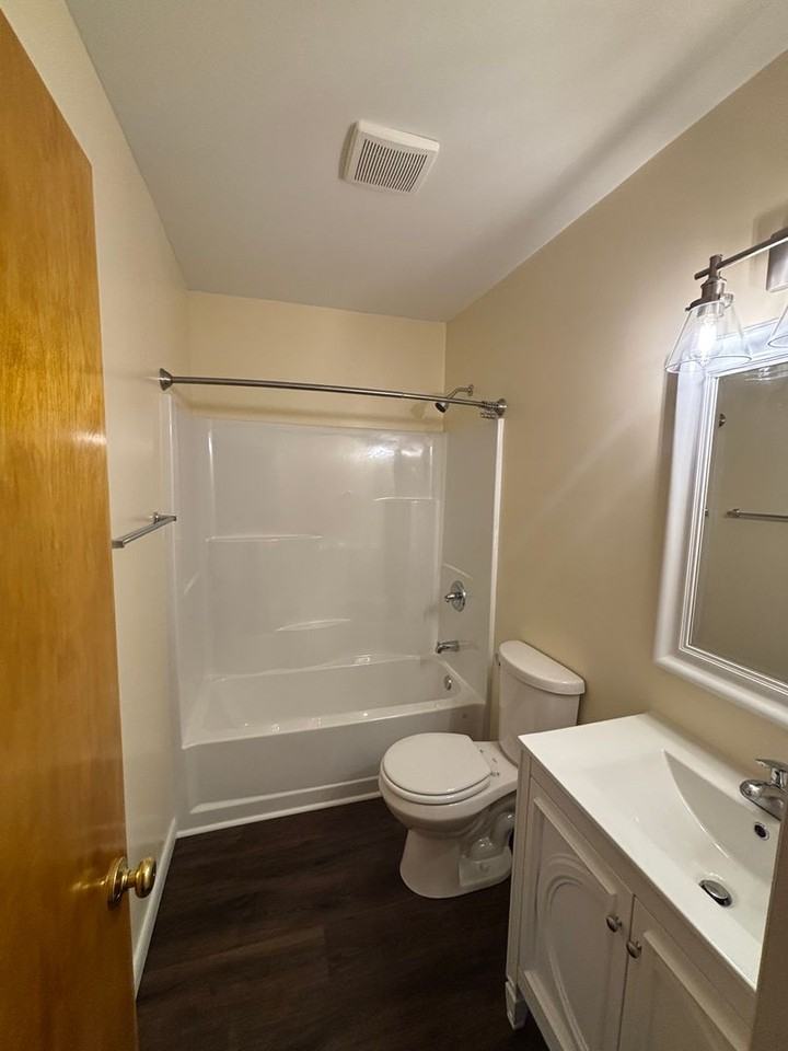 6617 Brackett Rd - Photo 6 of 30