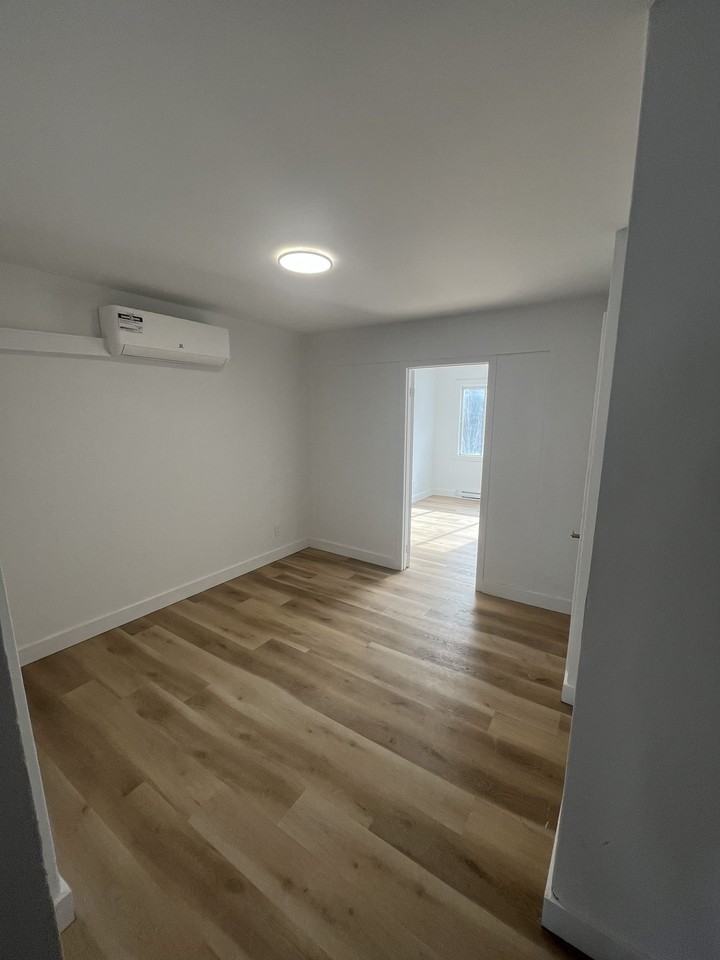 2337 Rue Saint-Germain #5 - Photo 5 of 13