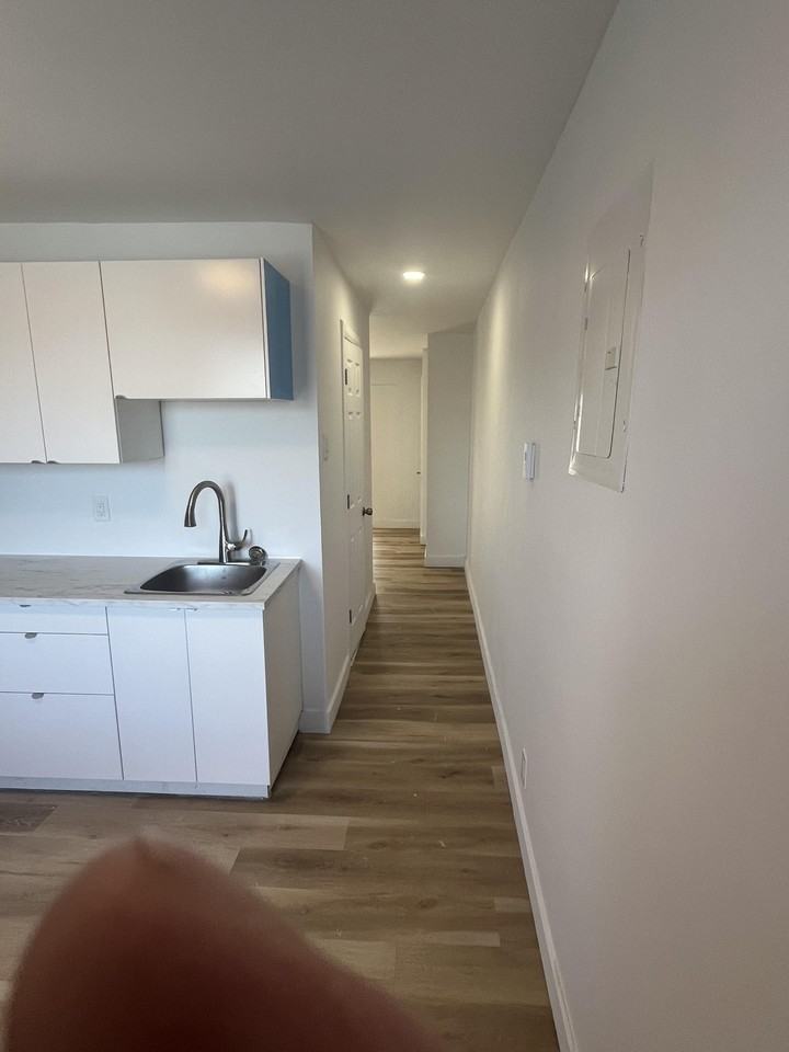 2337 Rue Saint-Germain #5 - Photo 7 of 13