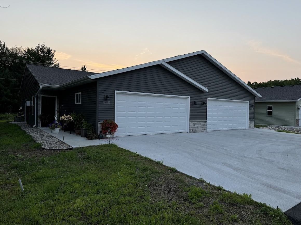 North Point Duplexes - Photo 3 of 24