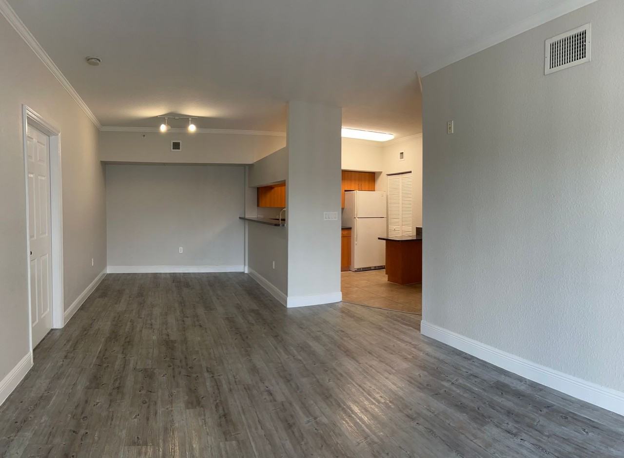 City Center Apartments - Photo 3 of 24