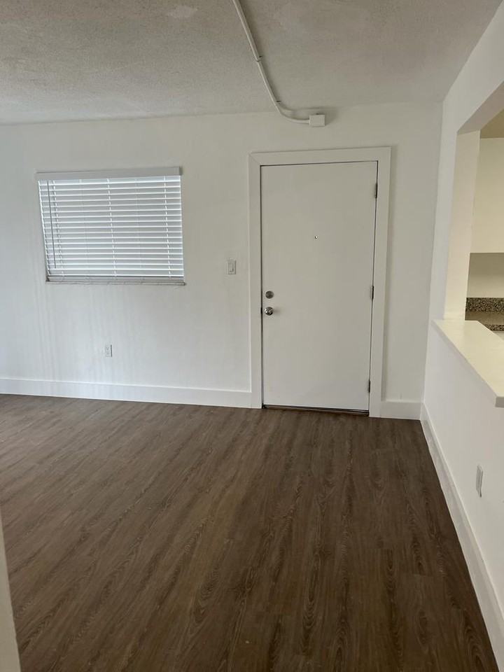 Trece Urim, LLC - Photo 6 of 15