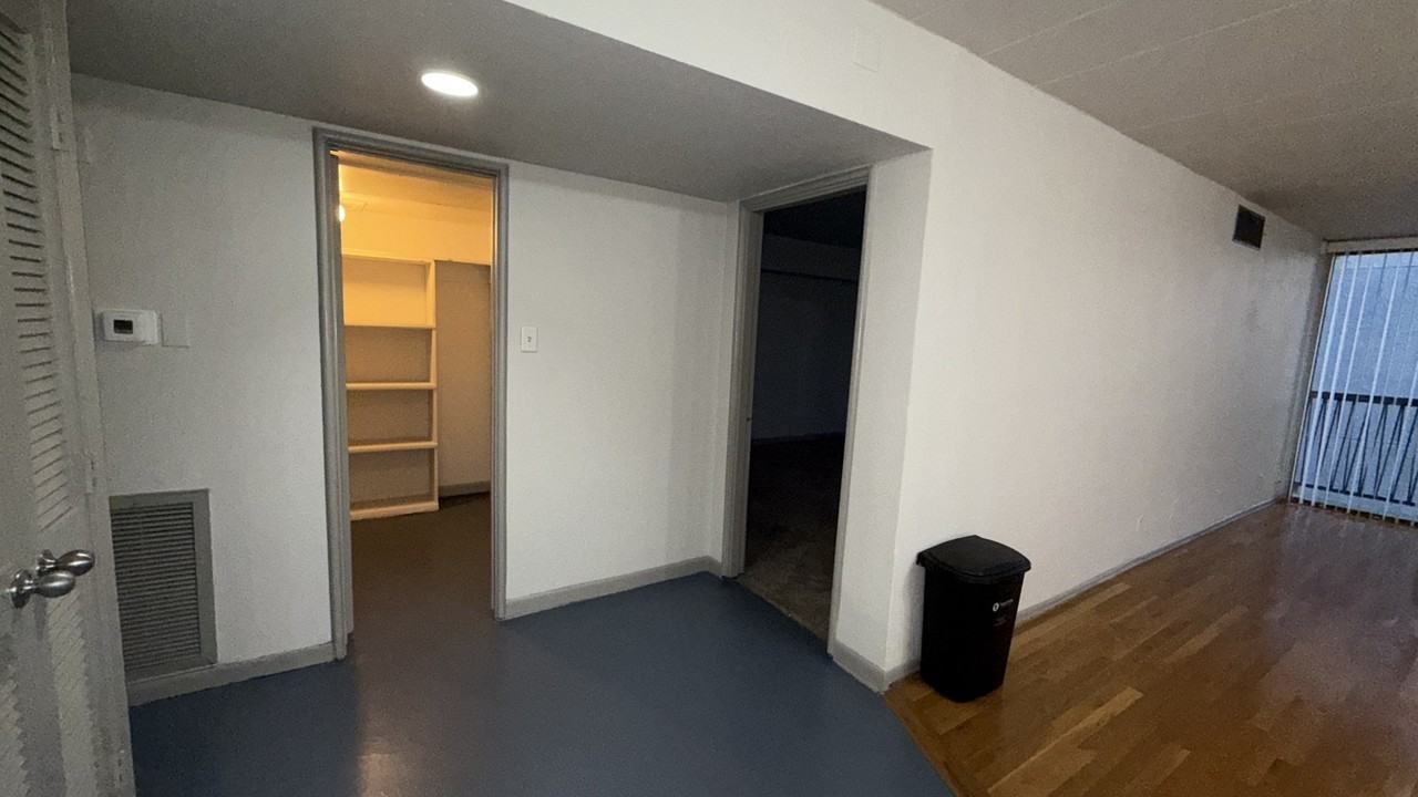 Memorial (5400) - Photo 5 of 50