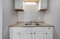 Franklin Apts - Photo 2 of 13