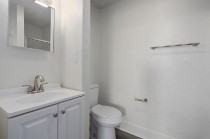 Franklin Apts - Photo 3 of 13