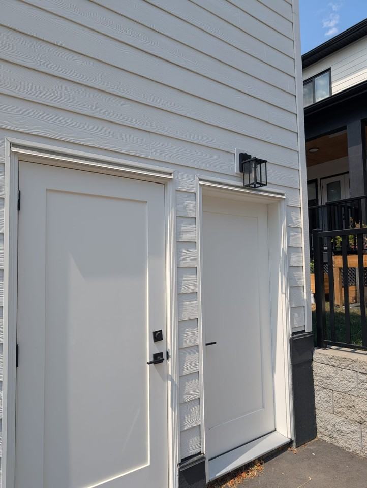 800 Walls Avenue - Photo 3 of 10