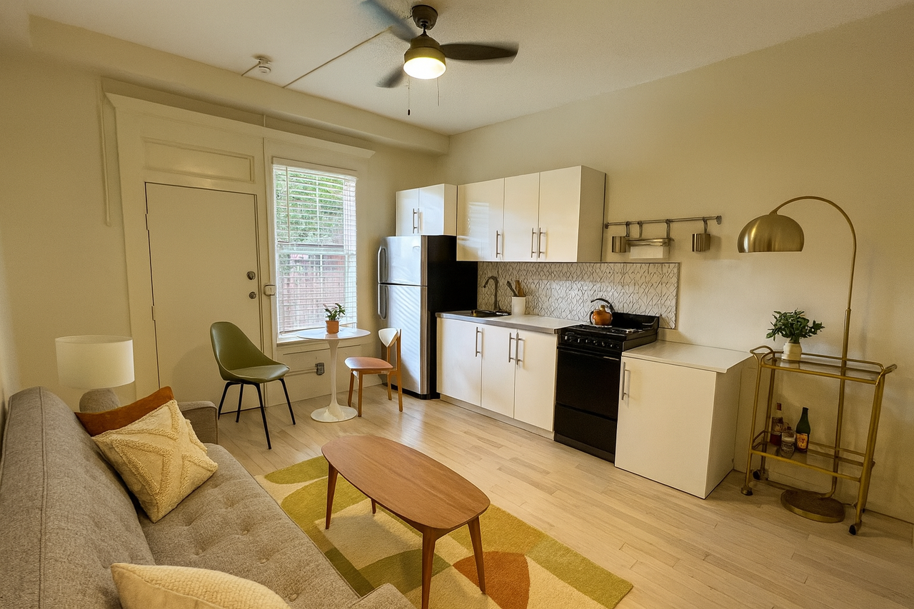 Blue Star - Photo 2 of 12