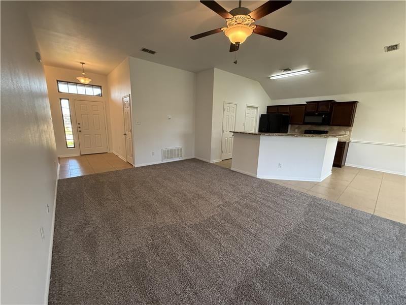 531 Parkfield Ln - Photo 5 of 11