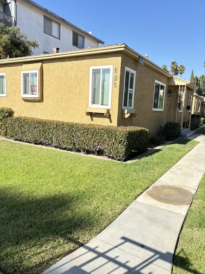 625 E. 97th STREET - Photo 2 of 9