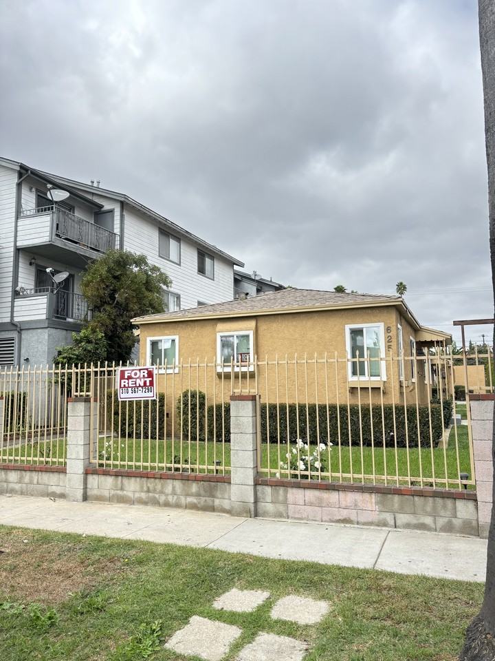 625 E. 97th STREET - Photo 4 of 9