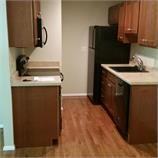 825 Oakcrest - Photo 2 of 8