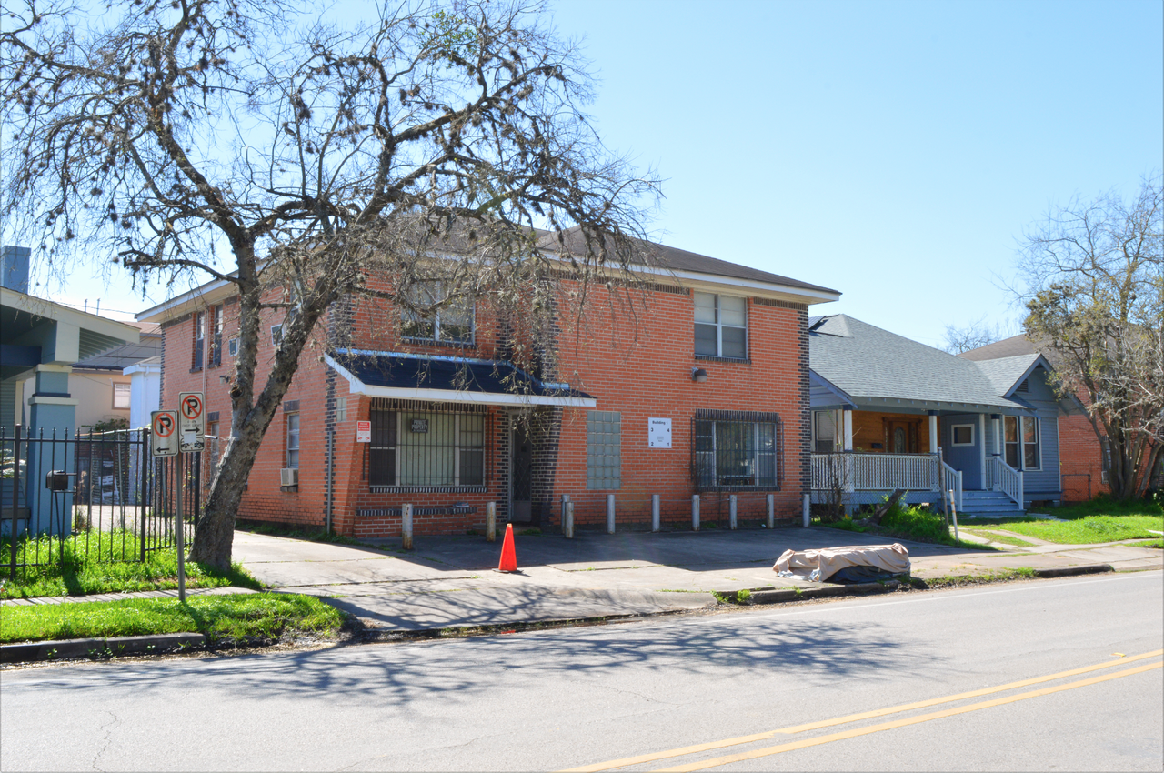 4720 Polk St. - Photo 4 of 6