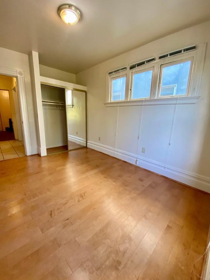 2417 Blake Street - Photo 4 of 11