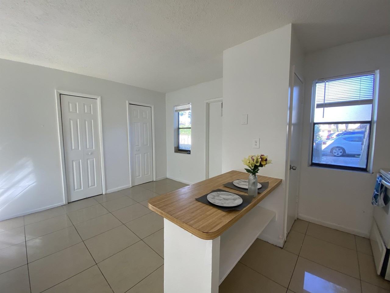 116 NE 9 th St (1142 Realty Inc) Cozy Terrace PLEASE READ T - Photo 7 of 10