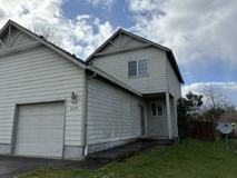 4889 Saunter Loop Ne - Photo 1 of 1