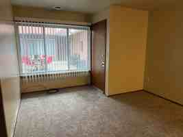 featured image of 211 N 34th St