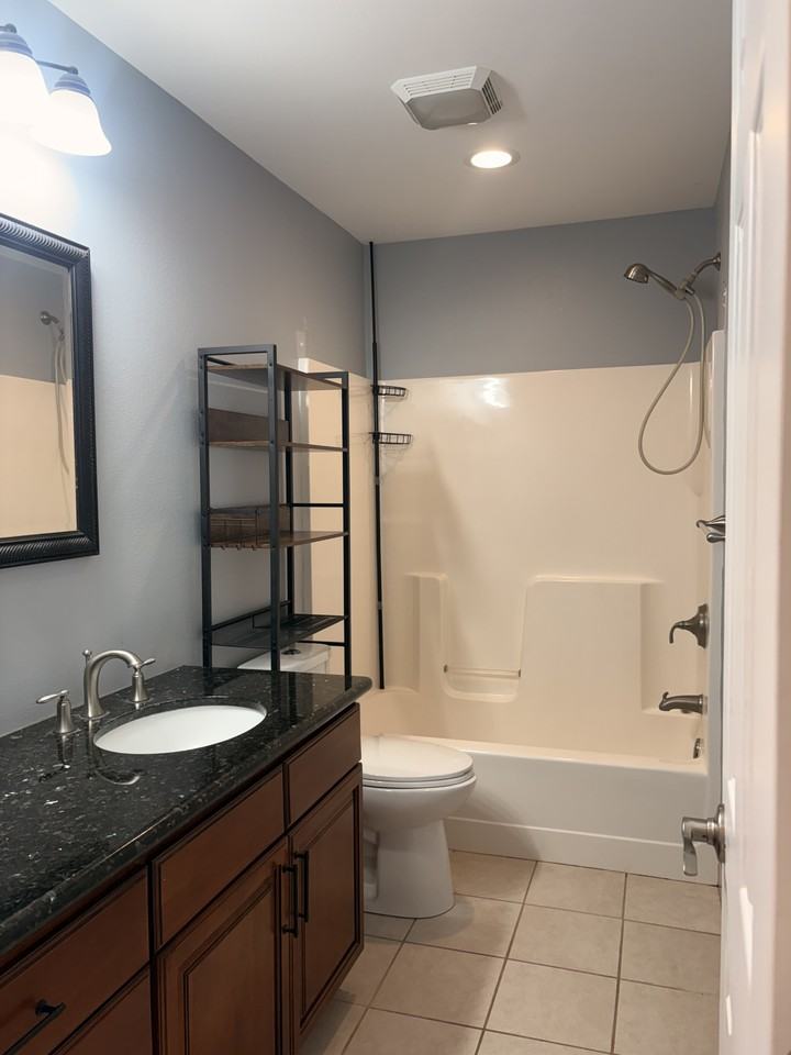 2211 Keanu Street - Photo 6 of 8