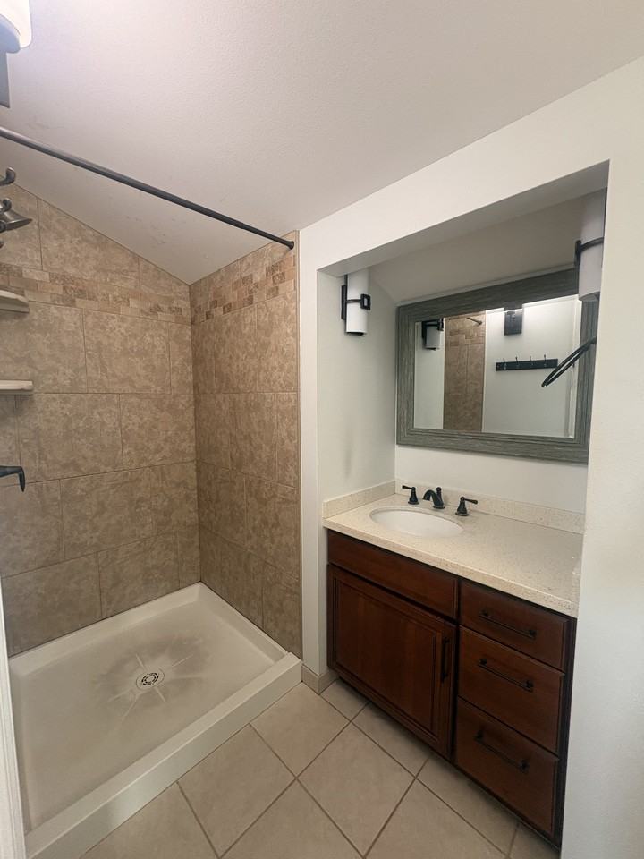 2211 Keanu Street - Photo 7 of 8