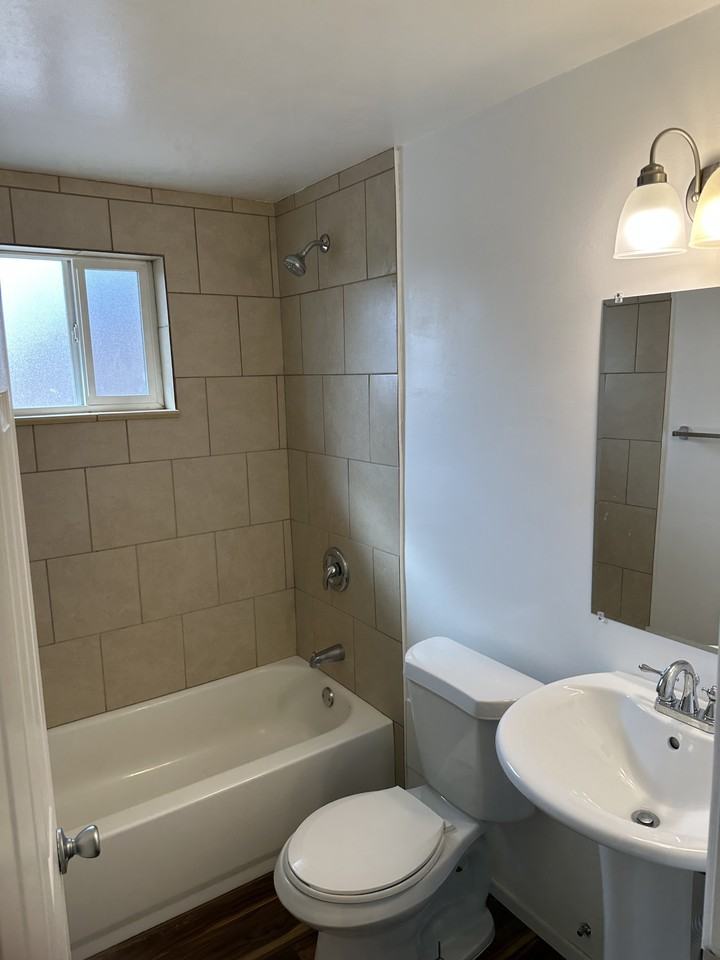 4900 West 8th Avenue - Photo 4 of 6