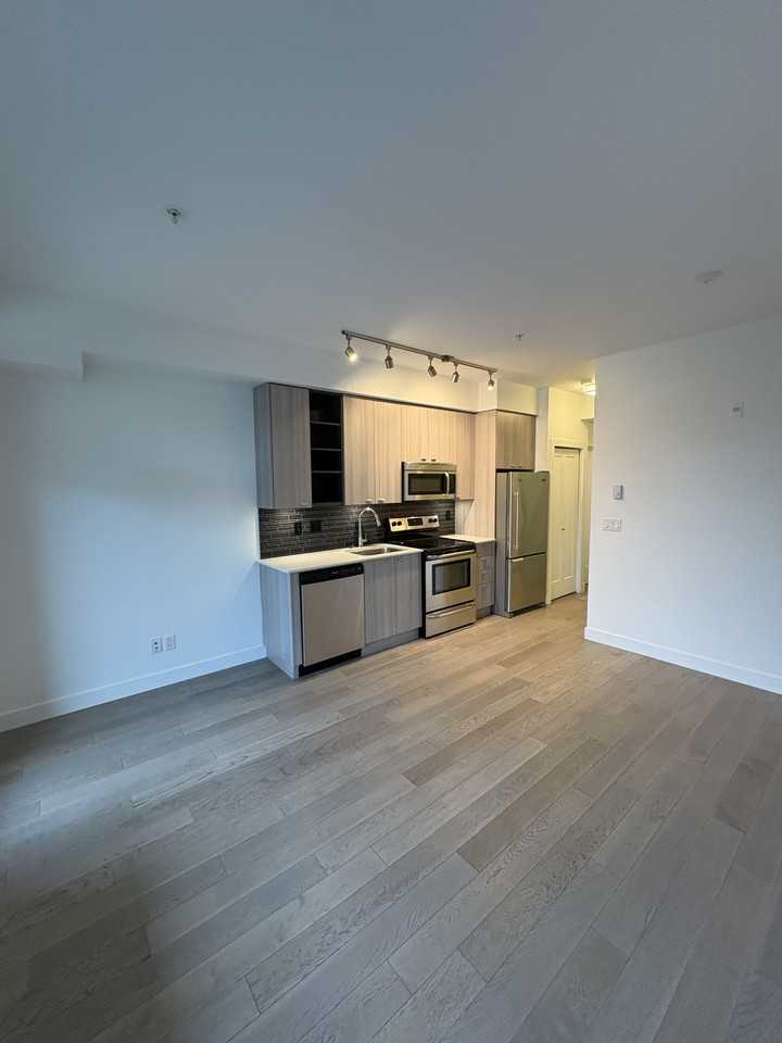 3090 Gladwin Road #214