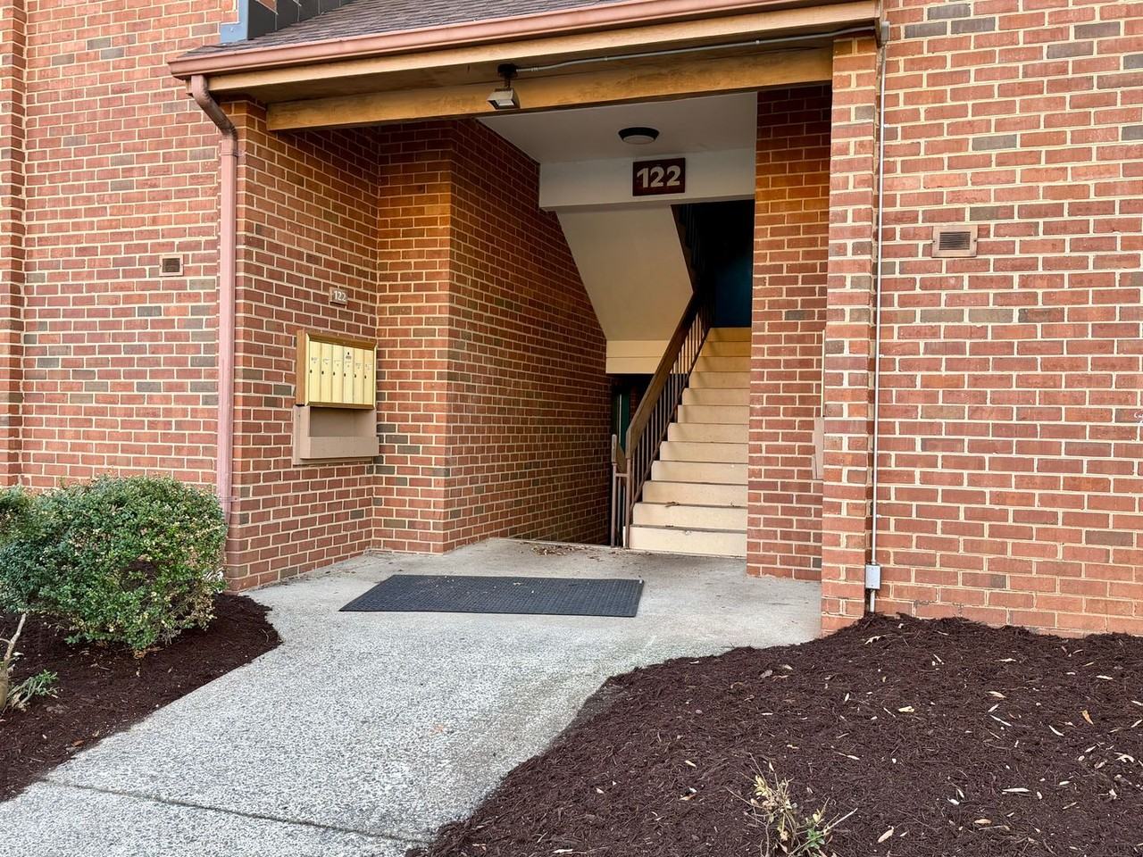 122 Turtle Creek Rd #9 - Photo 2 of 23