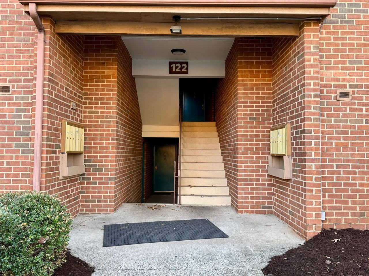 122 Turtle Creek Rd #9 - Photo 3 of 23