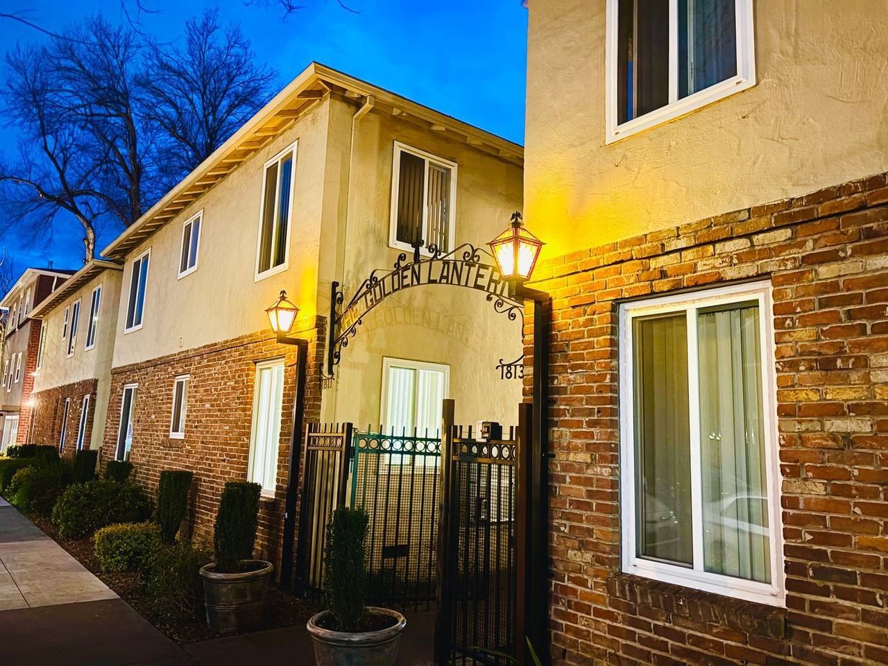 Golden Lantern Apartments - Photo 7 of 26