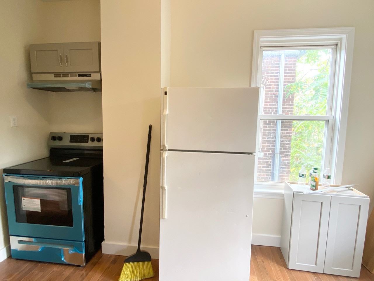 129 Glenville Ave #2 - Photo 7 of 17