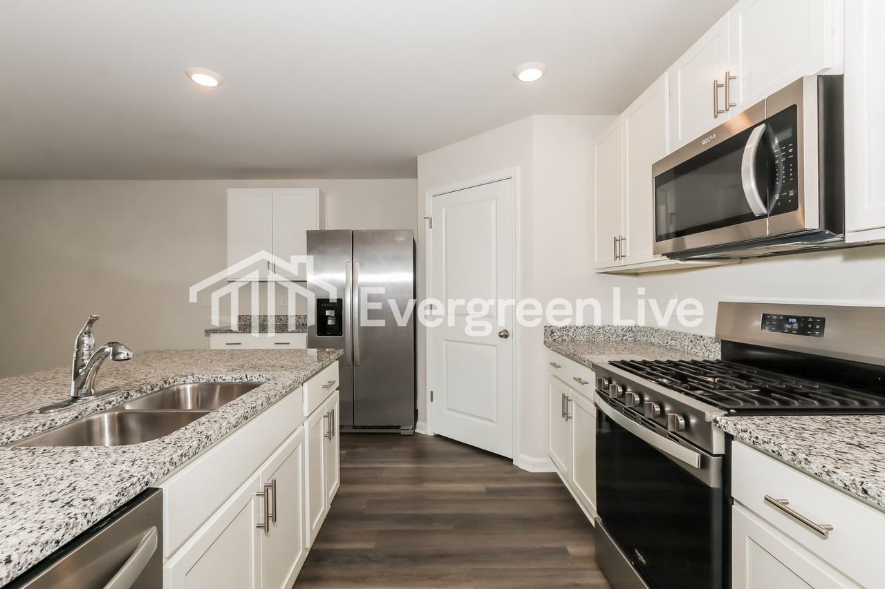 1224 Beechridge Ct - Photo 7 of 16
