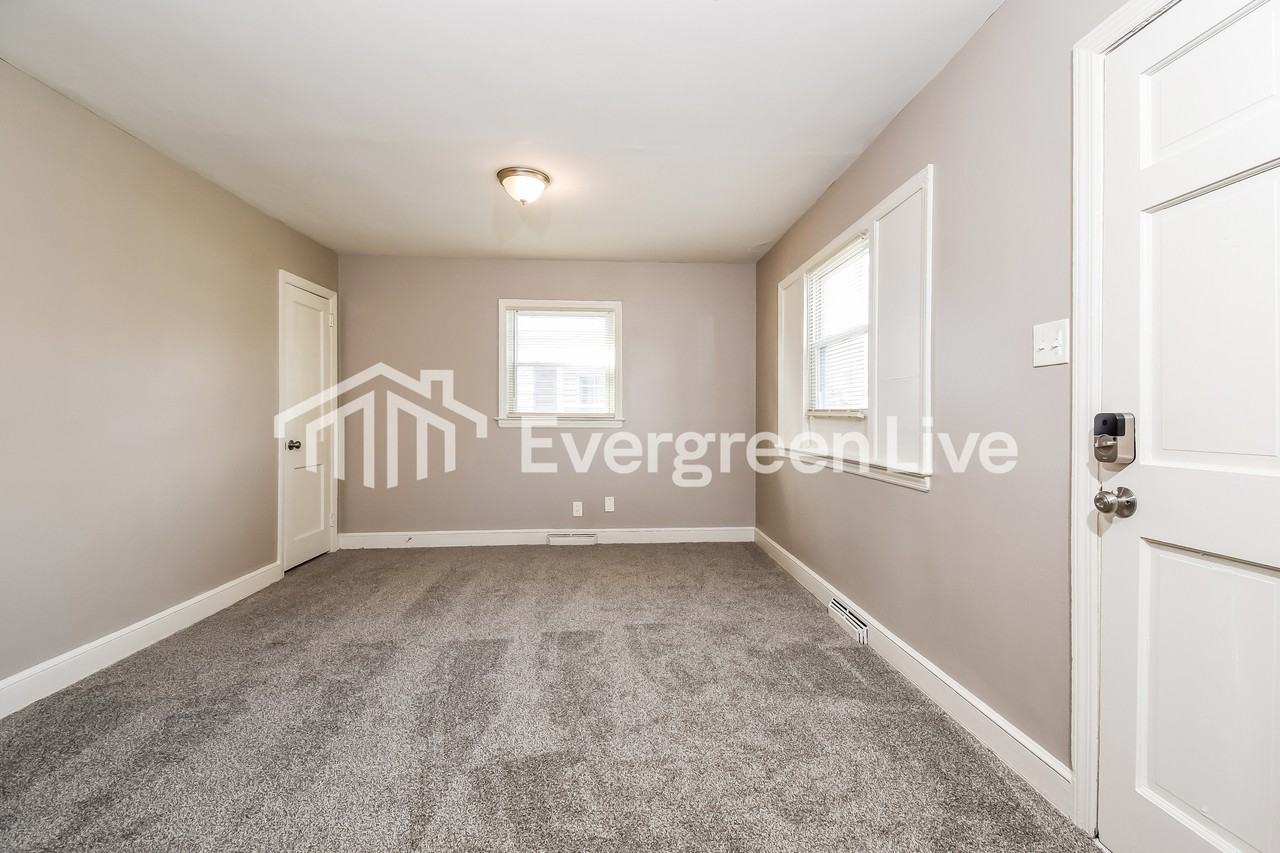 1822 Britton St - Photo 3 of 15