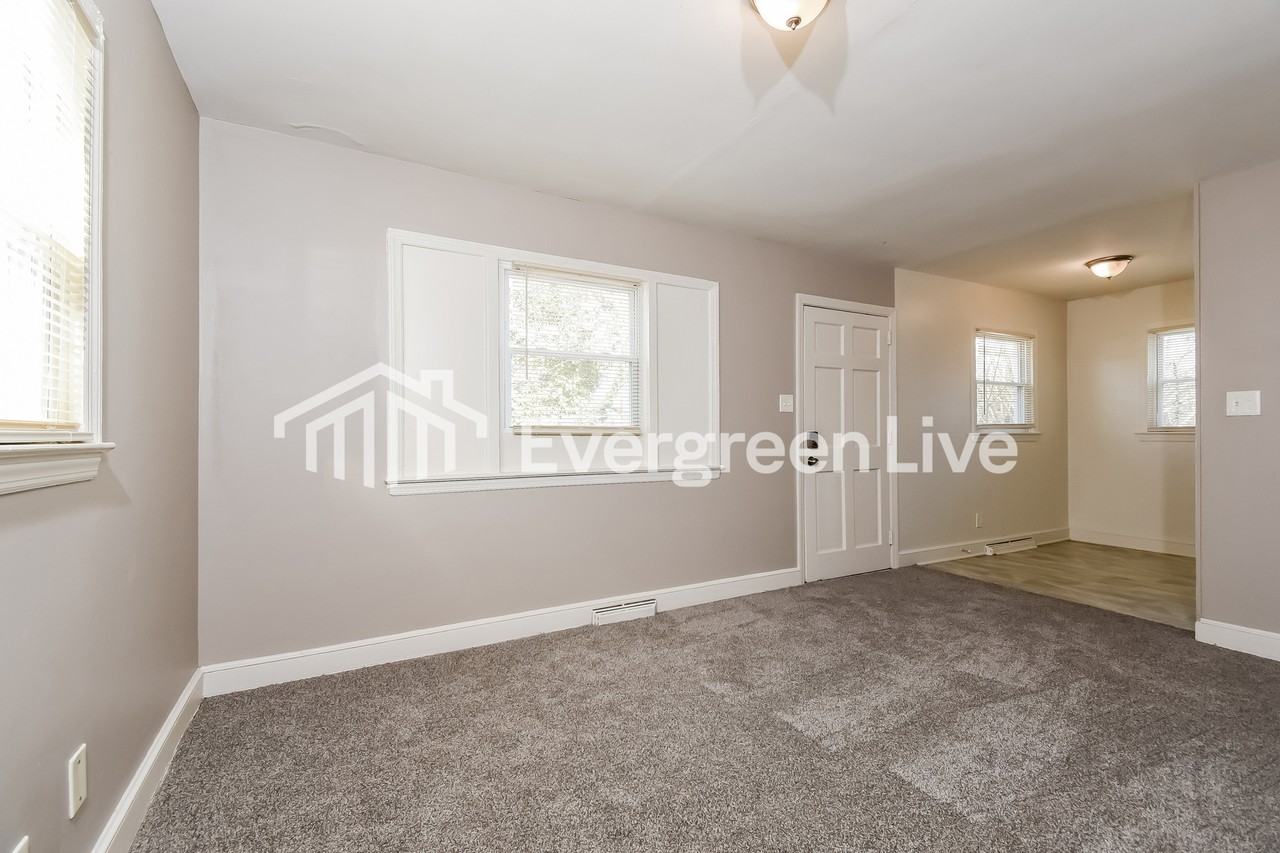 1822 Britton St - Photo 4 of 15