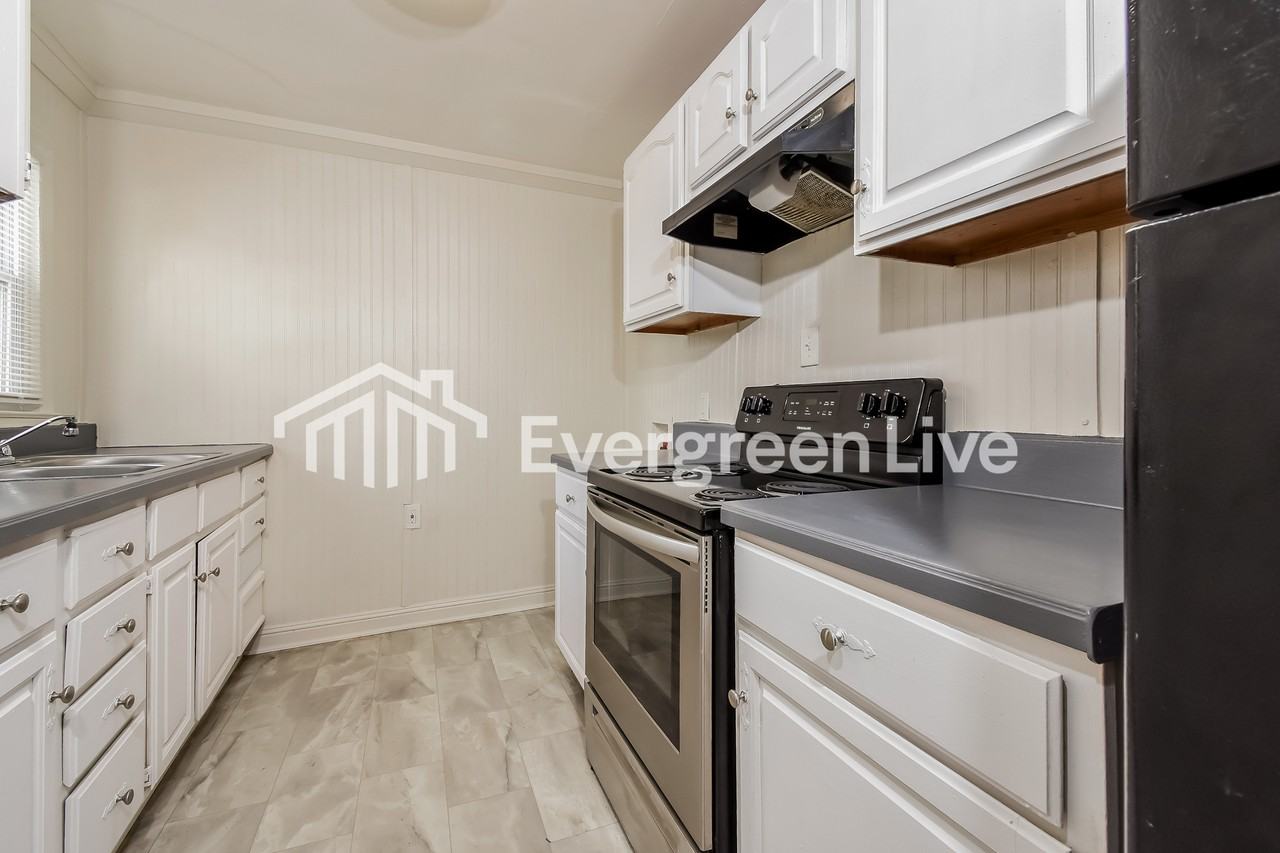 1822 Britton St - Photo 5 of 15