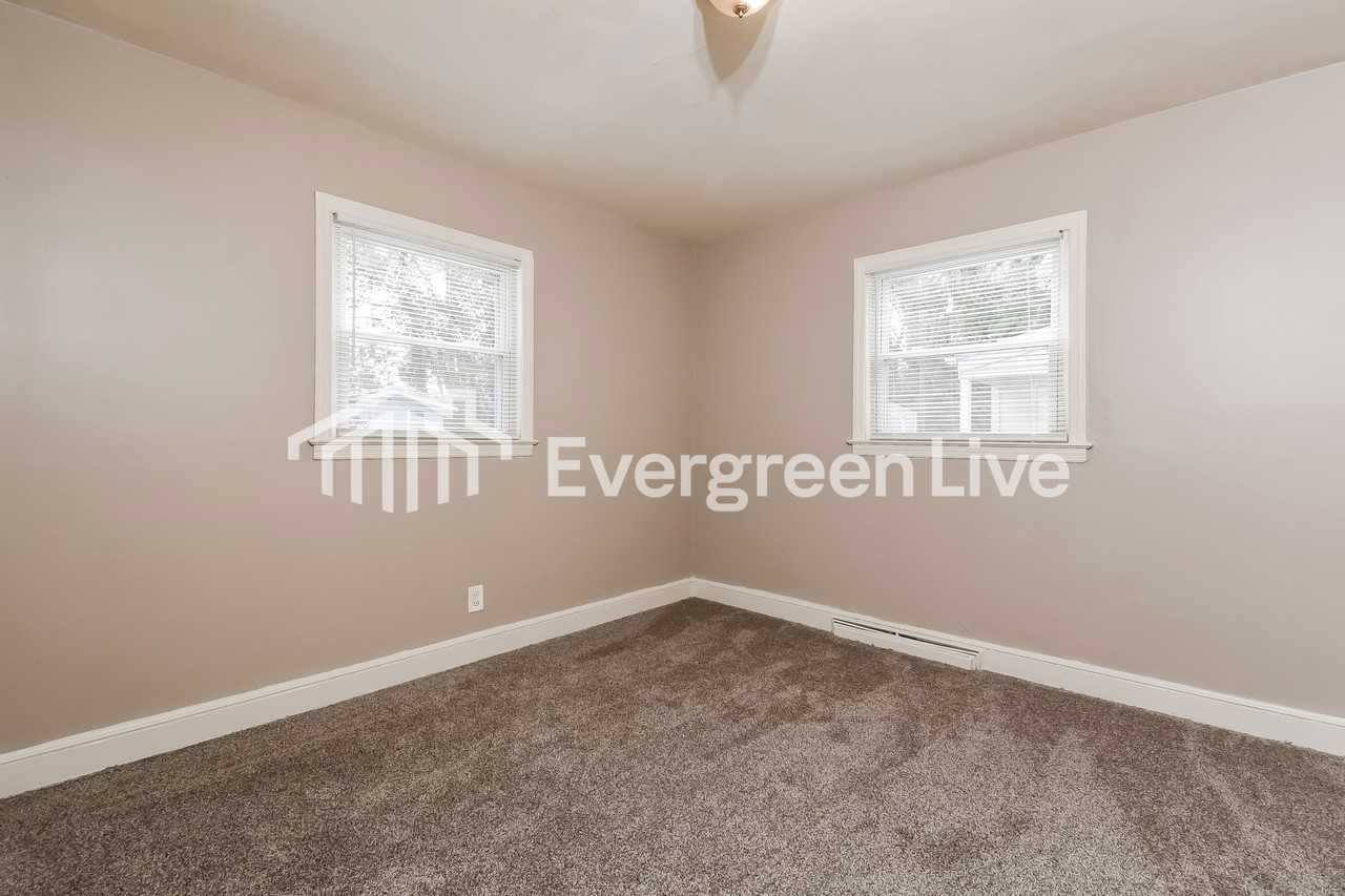 1822 Britton St - Photo 7 of 15