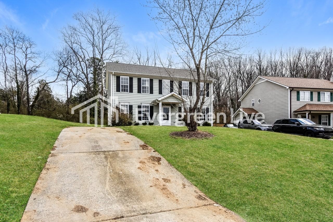 1616 Coventry Woods Ct - Photo 2 of 15