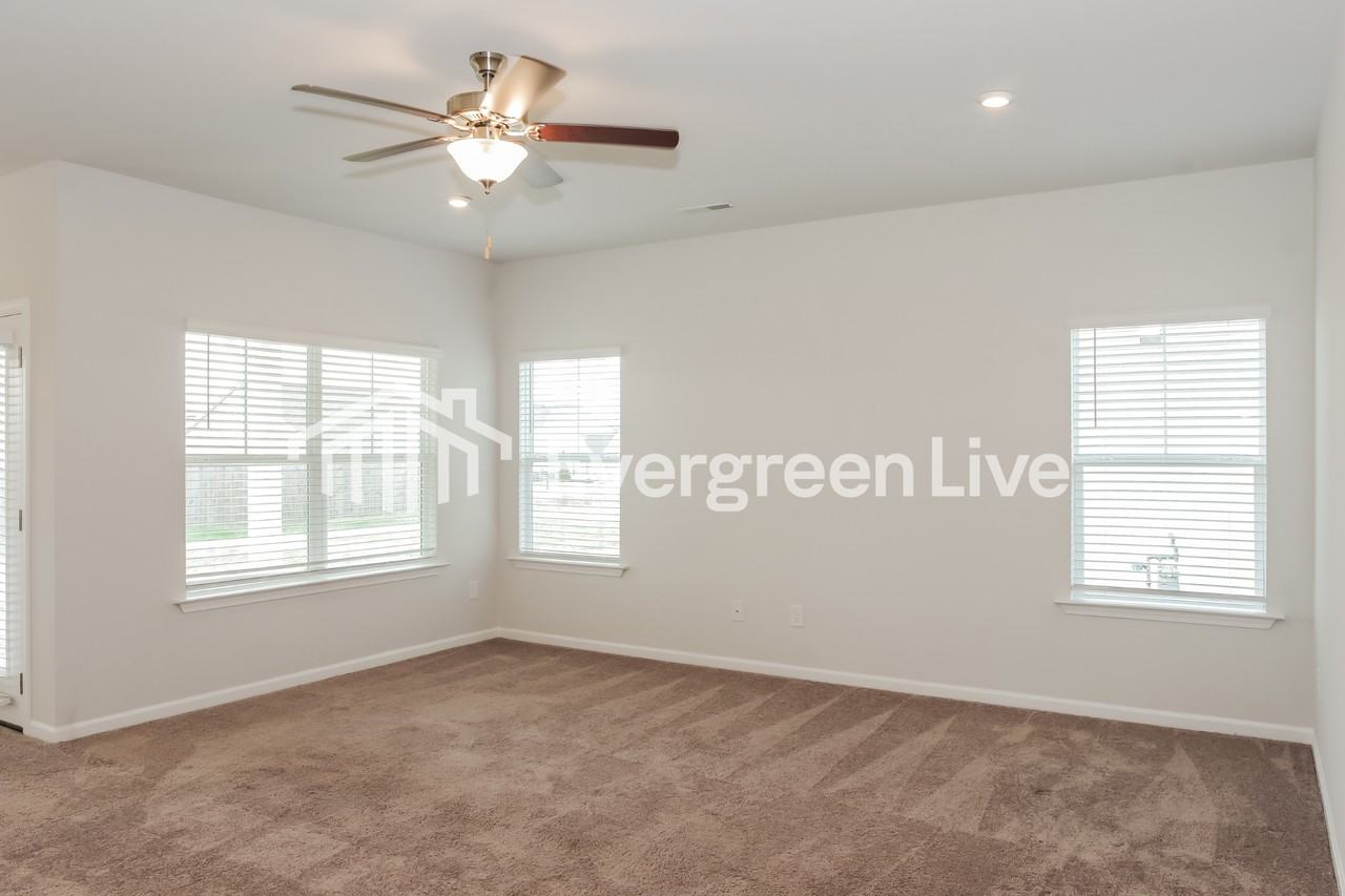 120 Emma Grace Ln - Photo 3 of 15