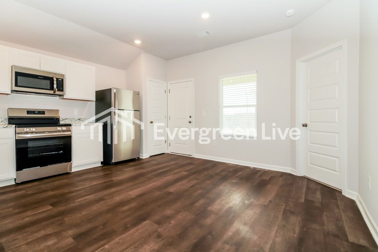 11241 Snapdragon Cove - Photo 6 of 13