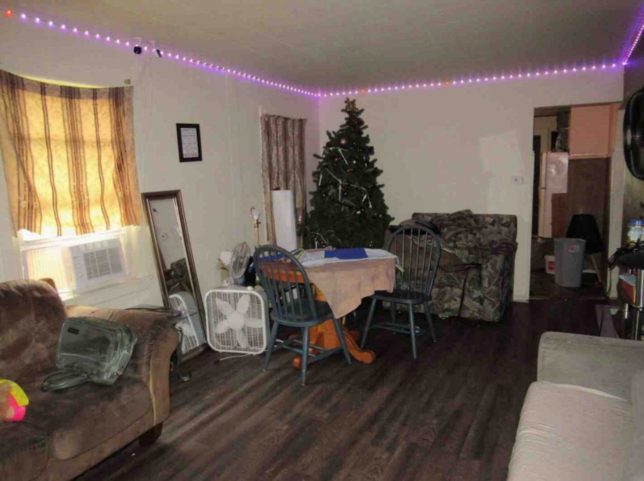 618 W 22nd St - Photo 3 of 5